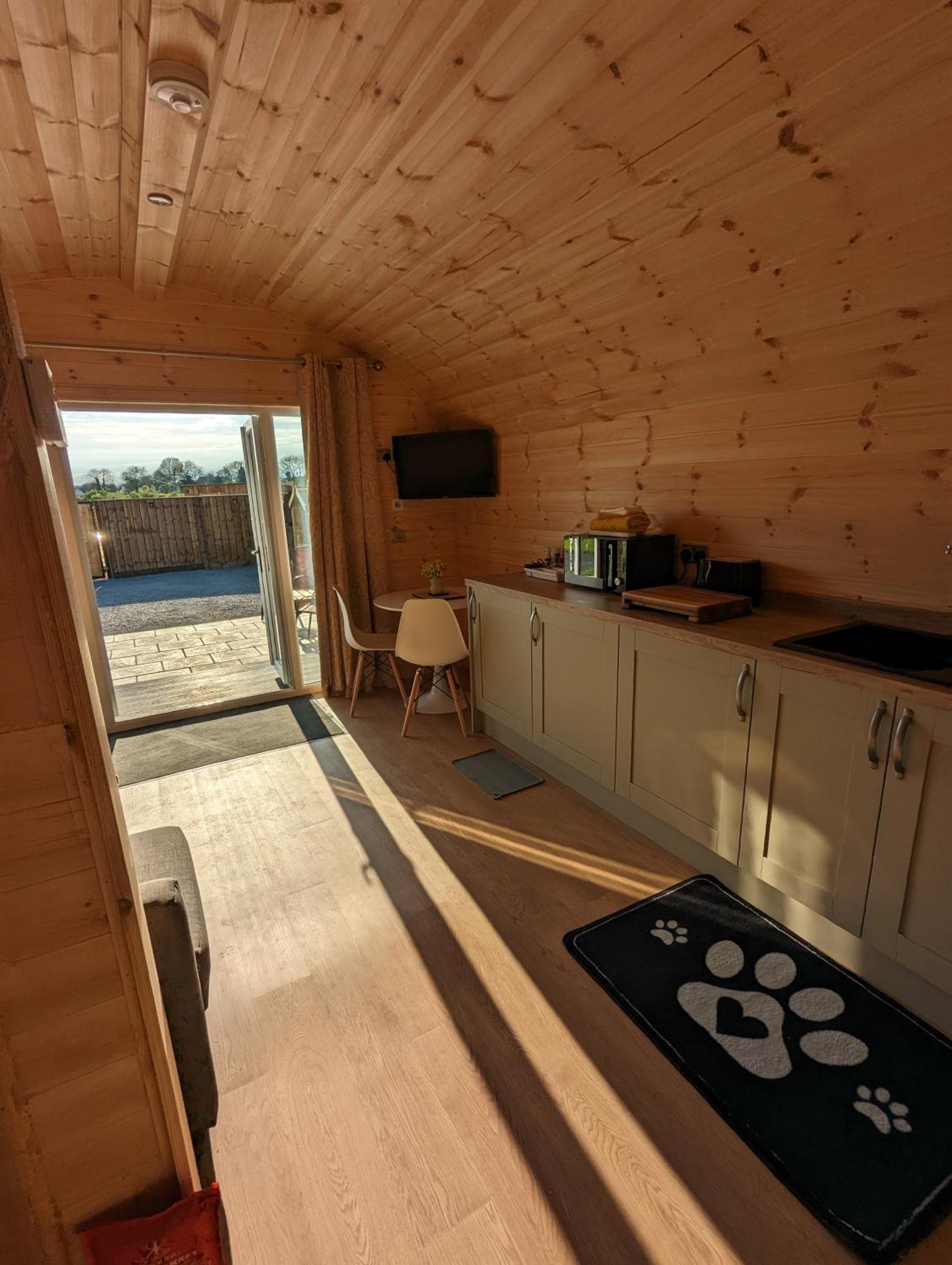 My Happy Hounds Glamping Campsite Northallerton